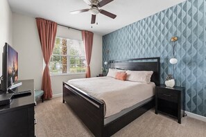 5 bedrooms, iron/ironing board, WiFi, bed sheets