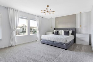 7 bedrooms, iron/ironing board, travel crib, WiFi - Disney! Private Pool, Game Room & Themed Bedrooms. Book Now! #SR309 (Orlando)
