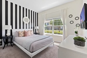 5 bedrooms, iron/ironing board, WiFi, bed sheets - Disney Getaway! Private Pool & Themed Bedrooms. Book Now! #SLR503 (Orlando)