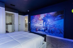 7 bedrooms, iron/ironing board, WiFi, bed sheets