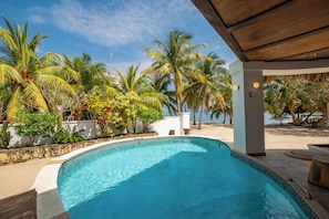 Piscine extérieure