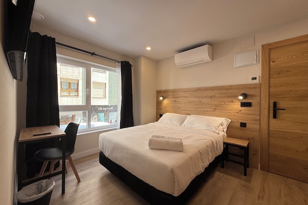 Superior-Zimmer, Stadtblick | Zimmersafe, Schreibtisch, Verdunkelungsvorhänge, kostenloses WLAN