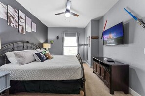 4 bedrooms, iron/ironing board, WiFi, bed sheets