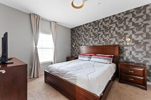 4 habitaciones, tabla de planchar con plancha, wifi y ropa de cama 