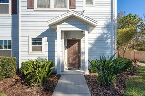 تفاصيل الفندق من الخارج