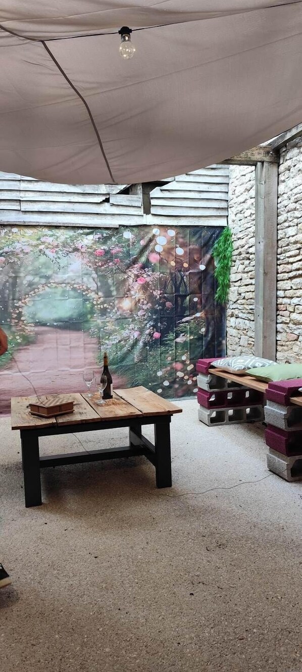 Dining - Loft for 9-10 people "special Games" (BAR SUR AUBE)