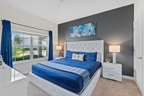 4 habitaciones, tabla de planchar con plancha, wifi y ropa de cama 