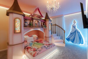 9 عدّة غرف نوم ومكواة/لوح كي وواي فاي وملاءات أسرّة