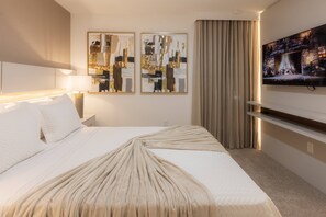 9 bedrooms, iron/ironing board, WiFi, bed sheets