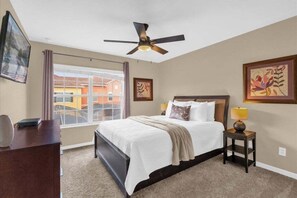 4 chambres, fer et planche Ă repasser, Wi-Fi, literie fournie