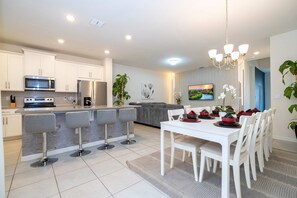 Dining - Last Minute Disney! Private Pool & Themed Bedrooms. Book Now! #SR317 (Orlando)