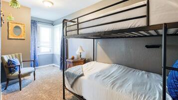 3 habitaciones, tabla de planchar con plancha y wifi gratis