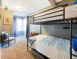 3 Schlafzimmer, Bügeleisen/Bügelbrett, kostenloses WLAN, Bettwäsche