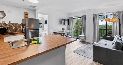 NEW Amazing 2 Bedrooms Nex to Universal 22034