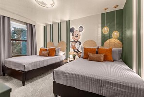 3 chambres, fer et planche à repasser, Wi-Fi, draps fournis