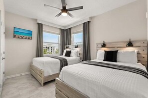 3 bedrooms, iron/ironing board, WiFi, bed sheets