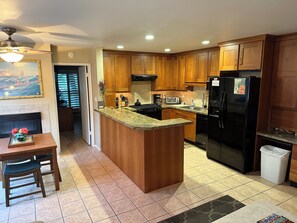 Mikrowelle, Geschirrspüler