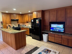 Mikrowelle, Geschirrspüler