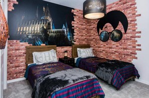 9 habitaciones, tabla de planchar con plancha, wifi y ropa de cama 