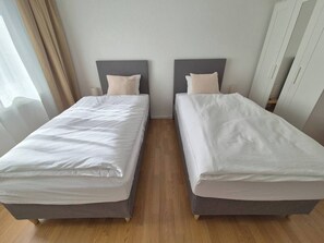 3 bedrooms, iron/ironing board, travel cot, free WiFi