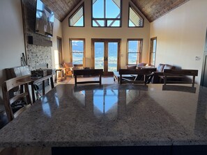 Interior - Cody WY Yellowstone Luxury Mountain Escape - 3 Bed 2 Ba Amazing Mountain Views (Cody)