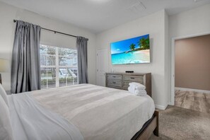 4 chambres, fer et planche à repasser, Wi-Fi, draps fournis