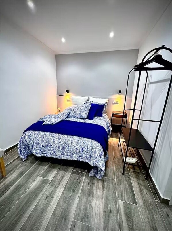 3 bedrooms, WiFi, bed sheets