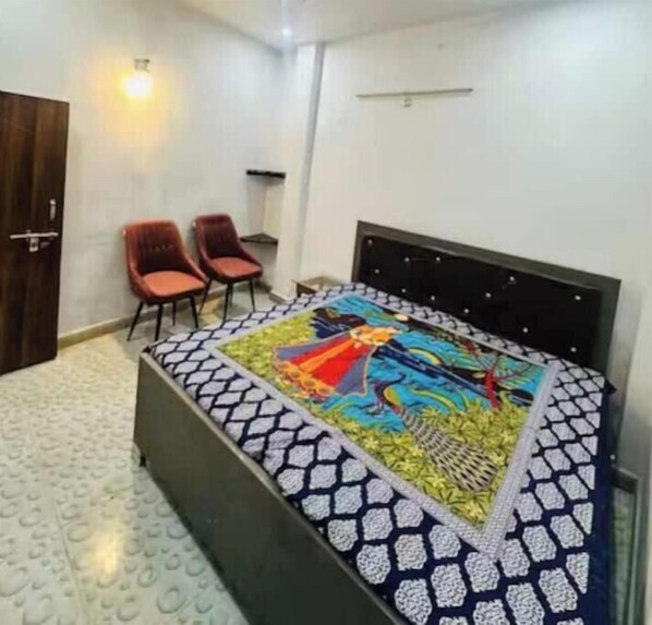 3 bedrooms, WiFi, bed sheets