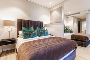 2 Schlafzimmer, Zimmersafe, Bügeleisen/Bügelbrett, WLAN