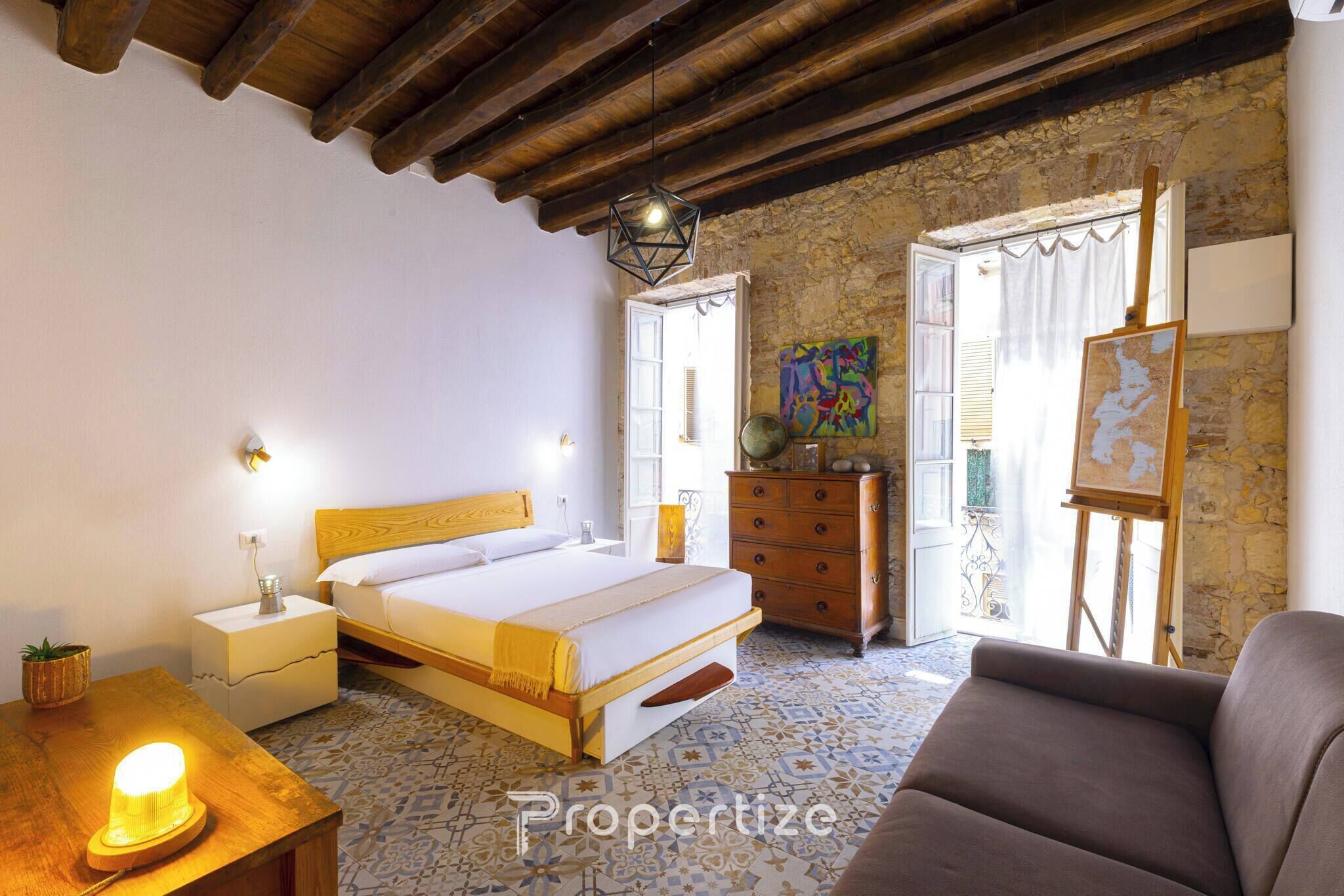 2 chambres, fer et planche à repasser, Wi-Fi gratuit, draps fournis