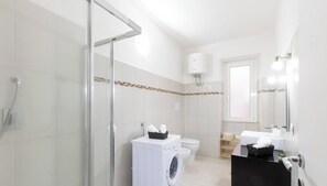 Shower, hair dryer, towels, shampoo - Lumìa by Propertize - Dorgali (Dorgali)