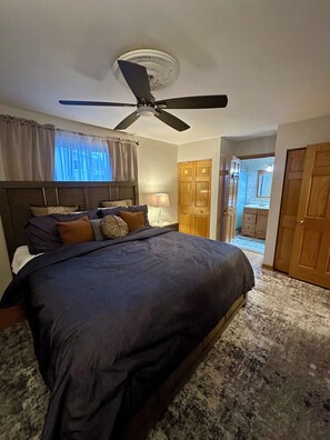 4 chambres, fer et planche à repasser, Wi-Fi gratuit, draps fournis