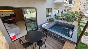 Apartamento clássico, vista para o pátio | Terraço/pátio