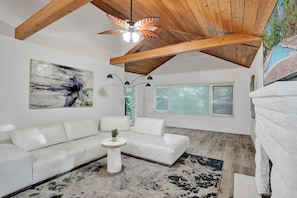 Classic Double Room, 2 Queen Beds (Mango House) | Living area | TV