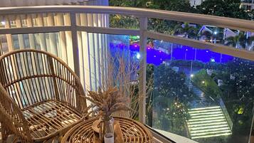 Condo, 2 Bedrooms, Balcony, Garden View | Balcony