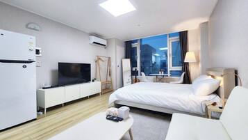 1 bedroom, iron/ironing board, free WiFi