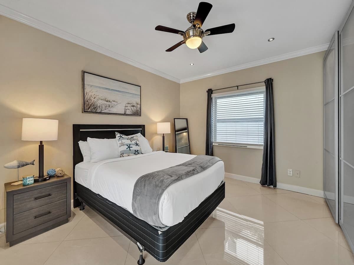 Iron/ironing board, free WiFi