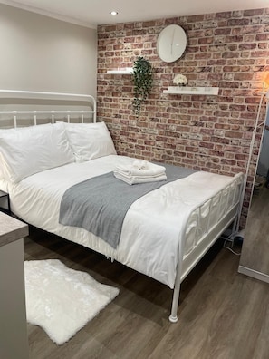 1 Schlafzimmer, Bügeleisen/Bügelbrett, WLAN, Bettwäsche