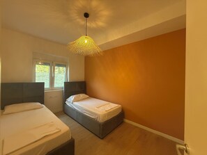 Bügeleisen/Bügelbrett, WLAN