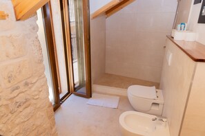 House, 3 Bedrooms | Bathroom | Shower - Traditional stone house Tonca  (Ložišća)