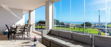 Comfort Apartment, Balcony, Partial Ocean View | Living area