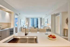 Condo, 2 Bedrooms, Kitchen, Ocean View | Private kitchen
