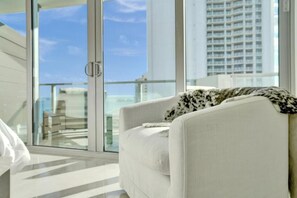 Apartment, 2 Schlafzimmer, Küche, Strandblick | Wohnbereich