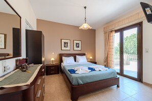 Villa, 4 Bedrooms, Smoking, Private Pool | 4 bedrooms, free cots/infant beds, bed sheets