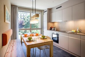 Oven, dishwasher, coffee/tea maker