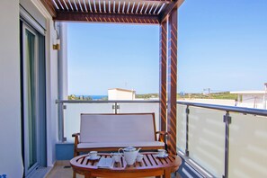 Villa, 3 chambres, fumeurs, piscine privée | Balcon