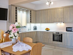 วิลล่า, 3 ห้องนอน, สูบบุหรี่ได้, สระว่ายน้ำส่วนตัว | ครัวส่วนตัว | ไมโครเวฟ, เตาอบ, เครื่องชงกาแฟเอสเปรสโซ, เครื่องชงกาแฟ/ชา