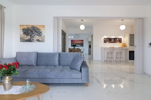 Villa, 4 Bedrooms, Smoking, Private Pool | Living room