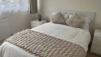 2 bedrooms, free WiFi, bed sheets