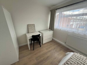 2 bedrooms, free WiFi, bed sheets